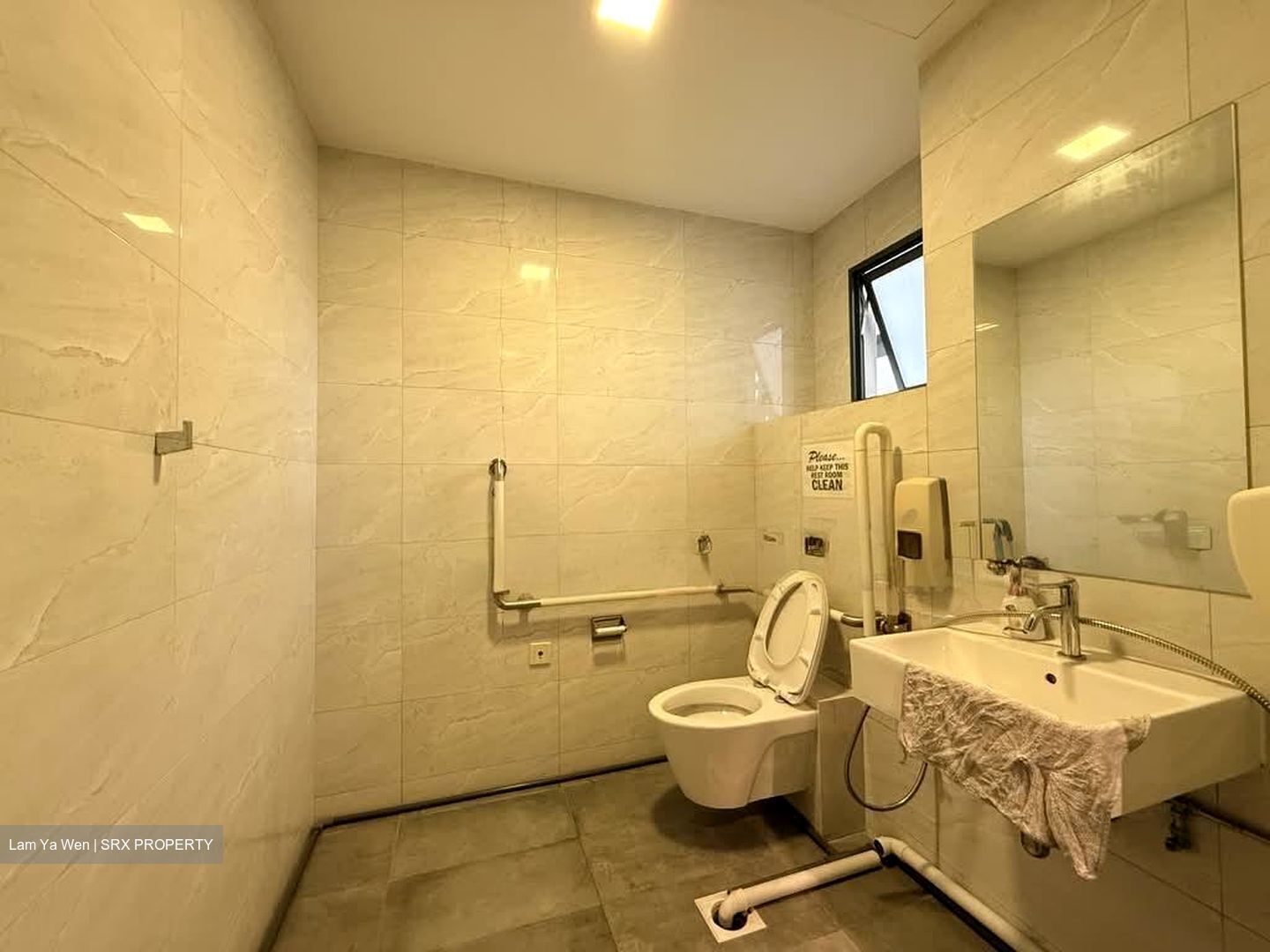 Ct Hub 2 (D12), Office #563317071